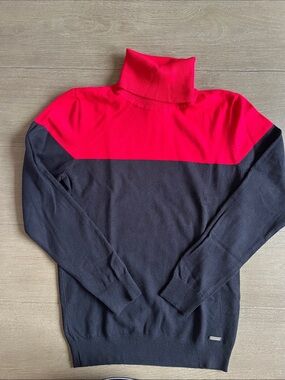 Calvin Klein Women’s Red and Black Colorblock Turtleneck Sweater, Size M